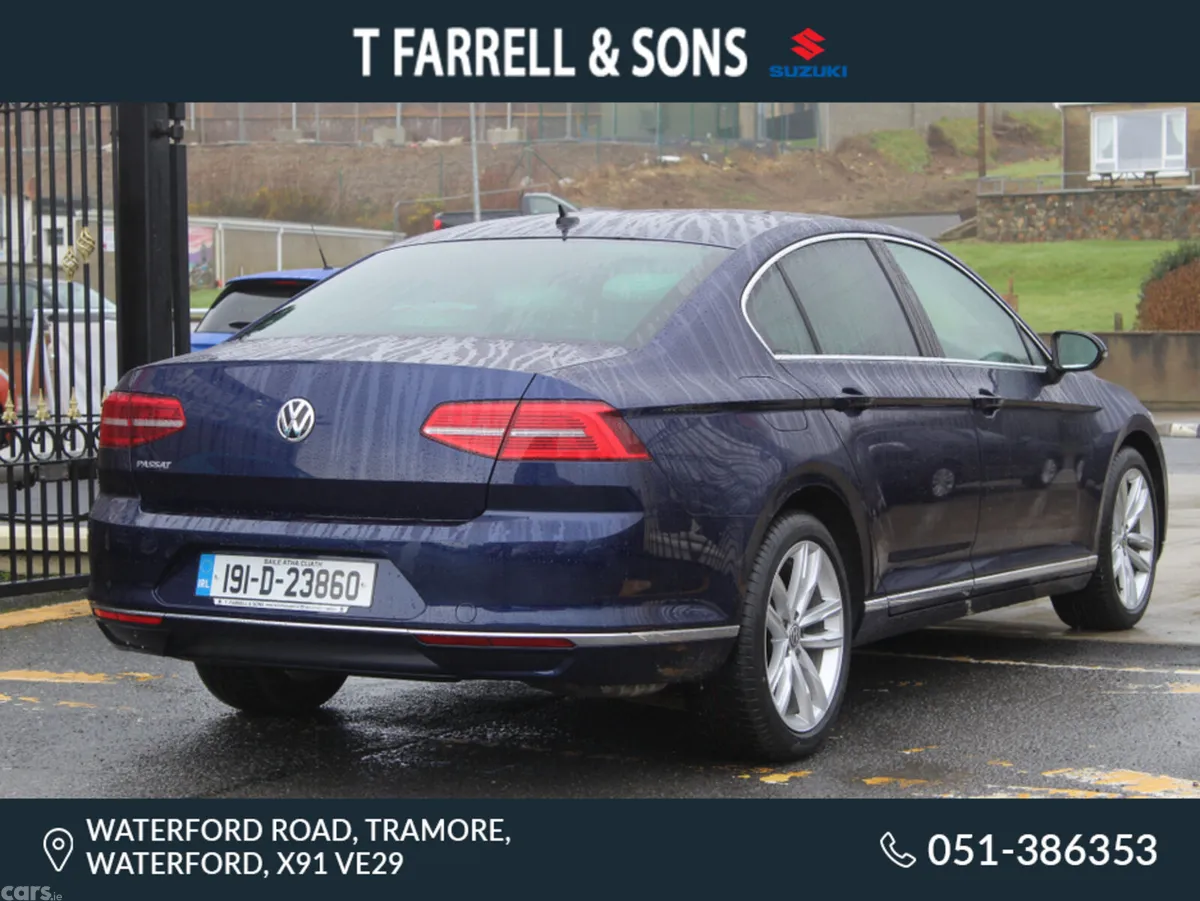 Volkswagen Passat Saloon, Petrol, 2019, Blue