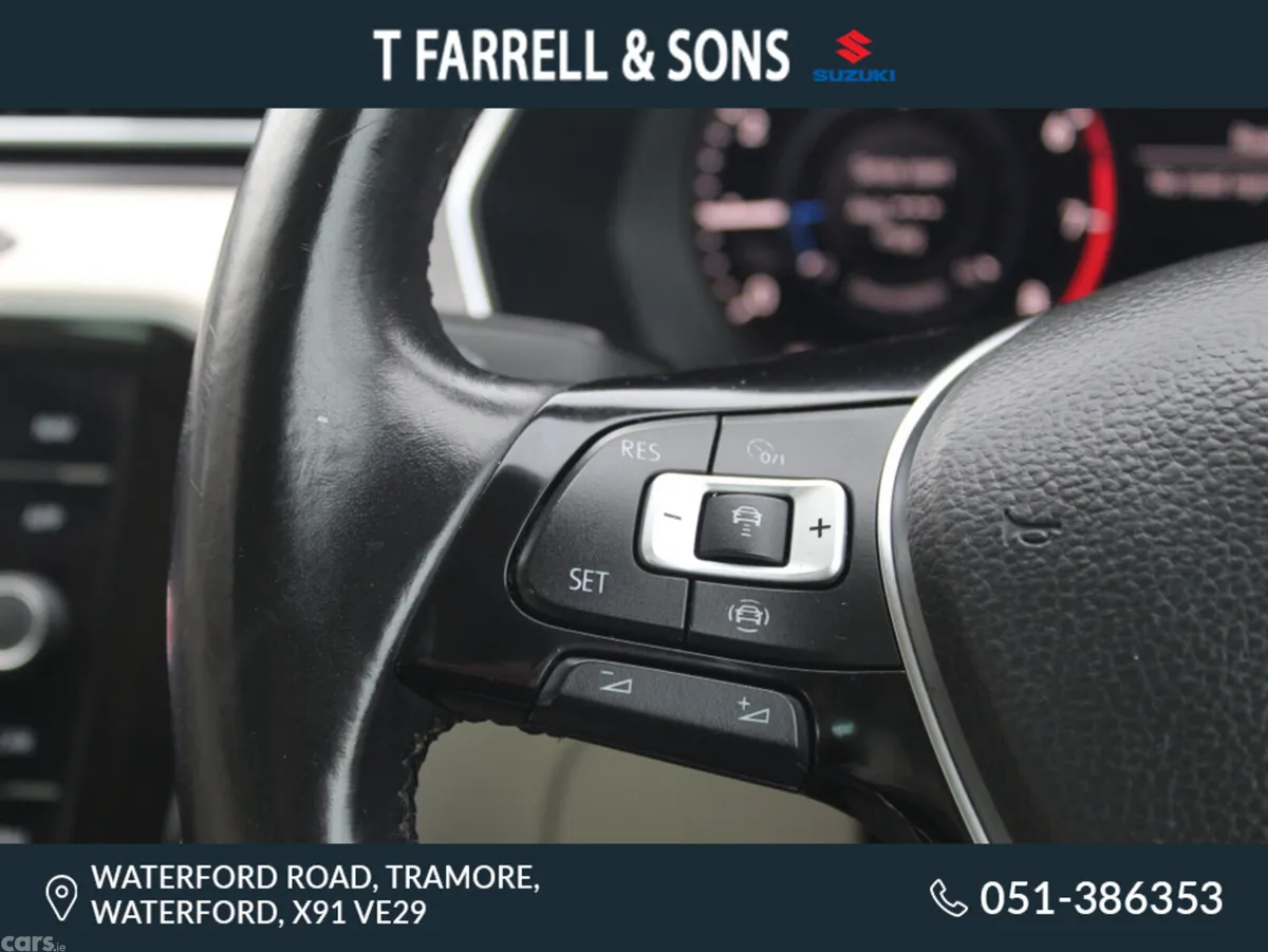 Volkswagen Passat Saloon, Petrol, 2019, Blue