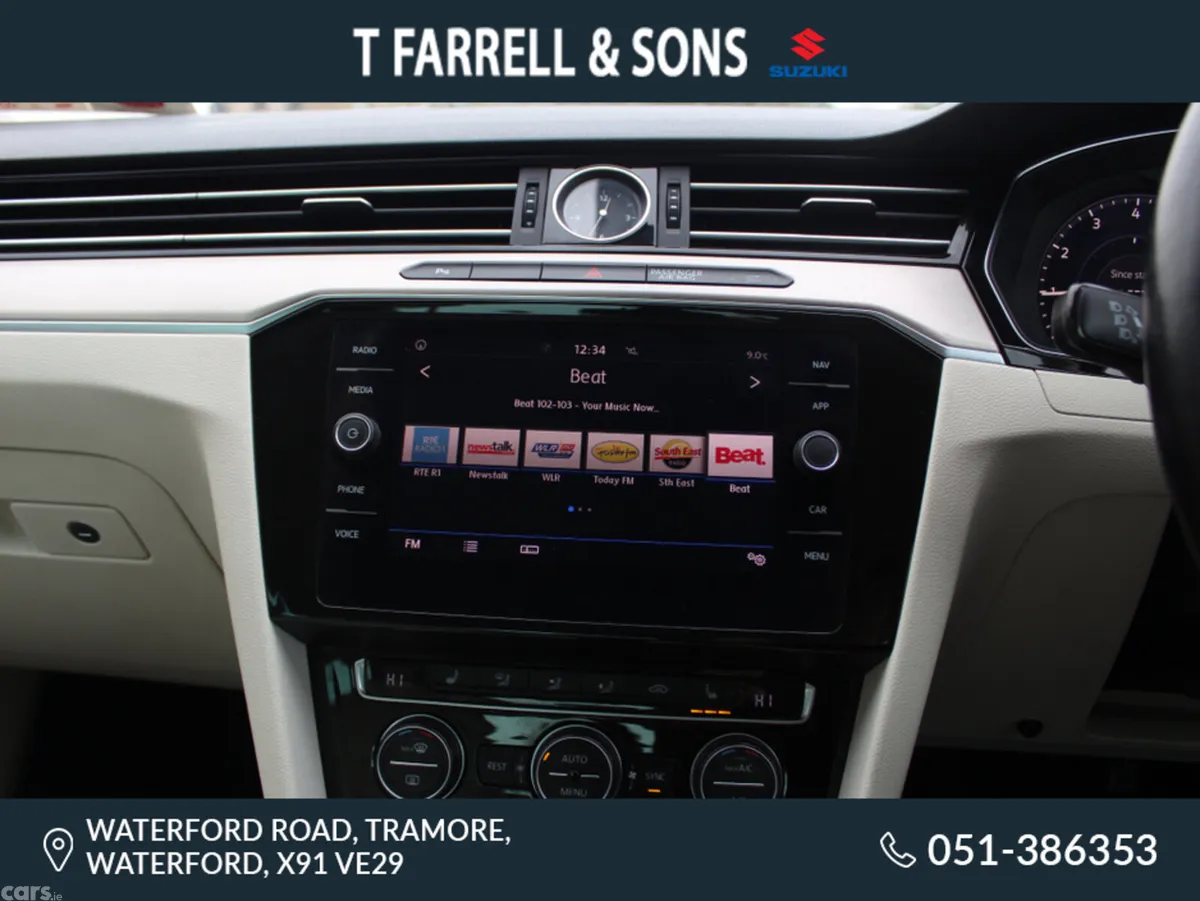 Volkswagen Passat Saloon, Petrol, 2019, Blue