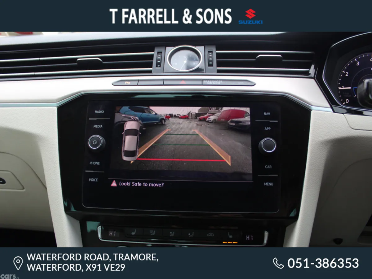 Volkswagen Passat Saloon, Petrol, 2019, Blue