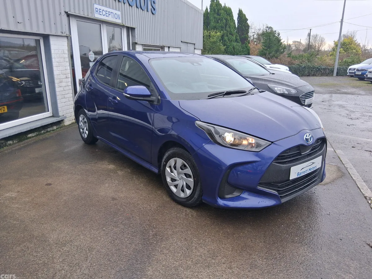 Toyota Yaris Hatchback, Petrol Hybrid, 2021, Blue