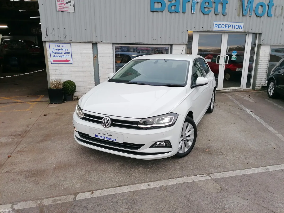 Volkswagen Polo Hatchback, Petrol, 2018, White