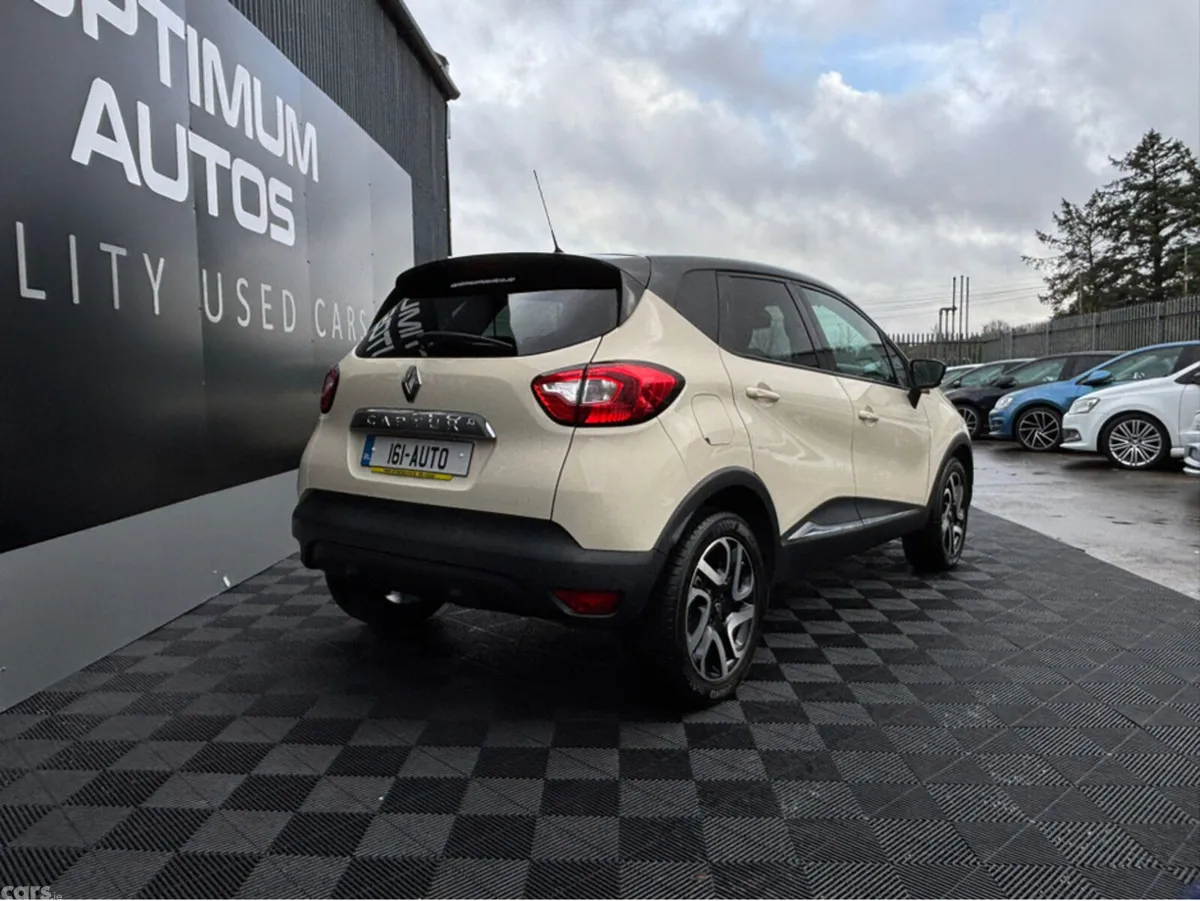 Renault Captur Hatchback, Petrol, 2016, White
