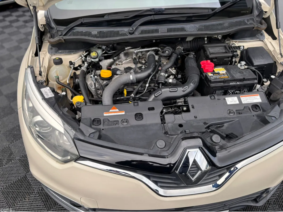 Renault Captur Hatchback, Petrol, 2016, White