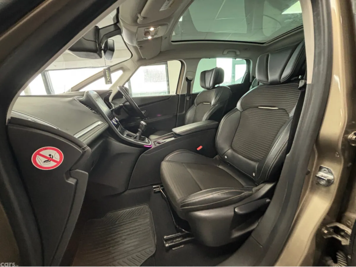 Renault Grand Scenic Hatchback, Diesel, 2018, Brown