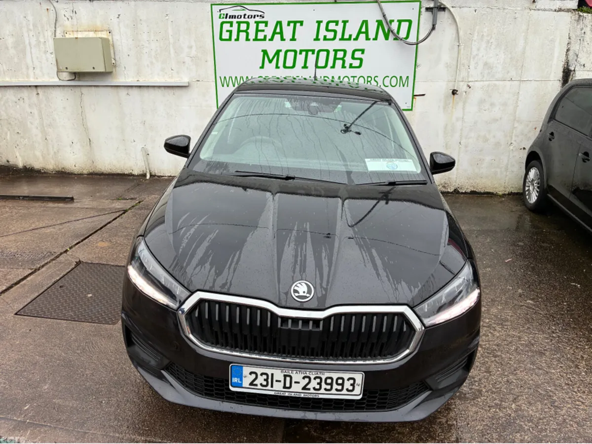 Skoda Fabia Hatchback, Petrol, 2023, Black