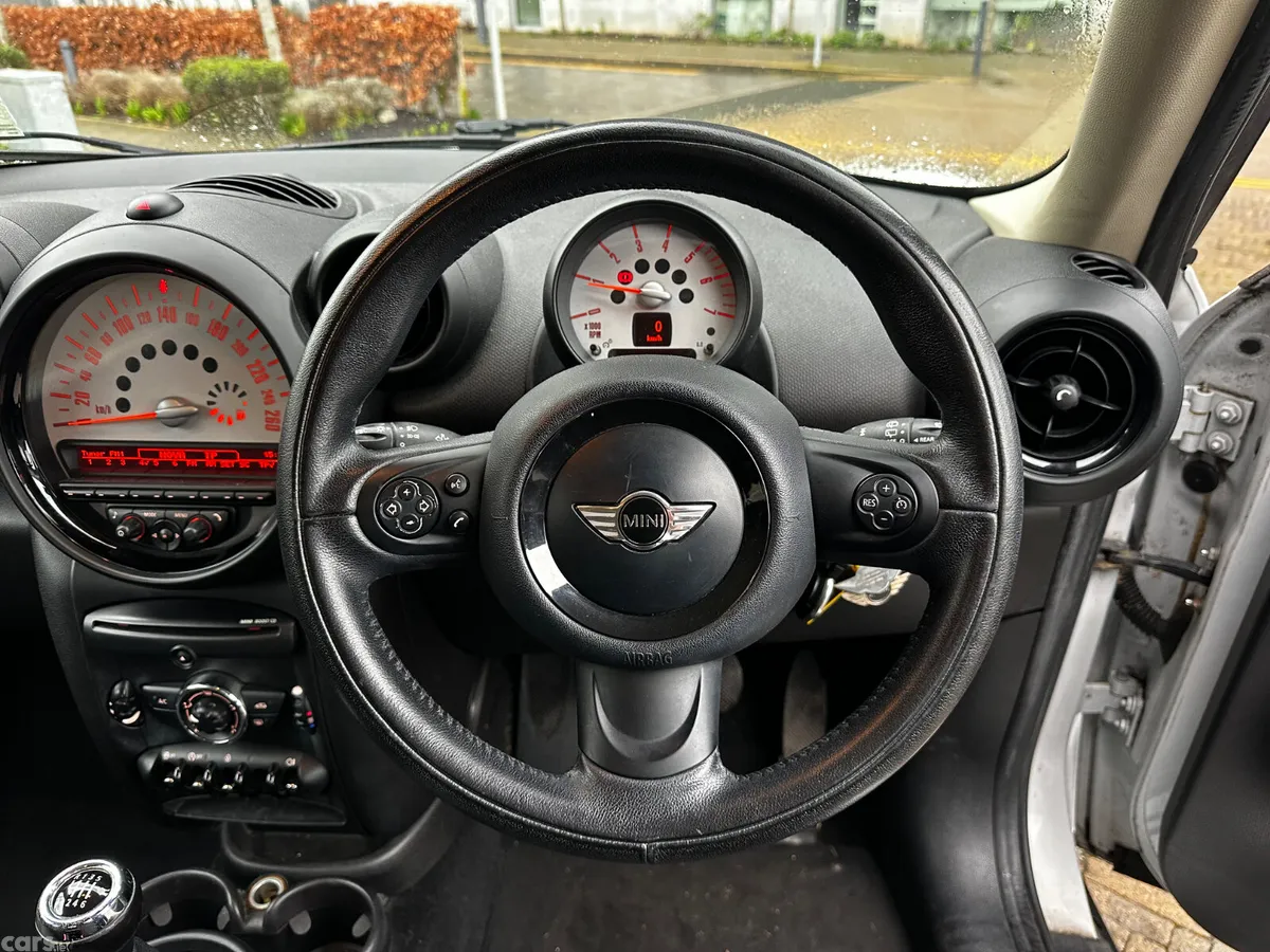 Mini One Estate/Jeep, Diesel, 2013, White