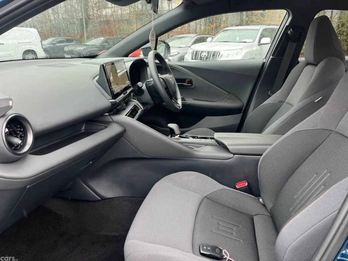 Toyota C-HR Hatchback, Petrol Plug-in Hybrid, 2025, Blue