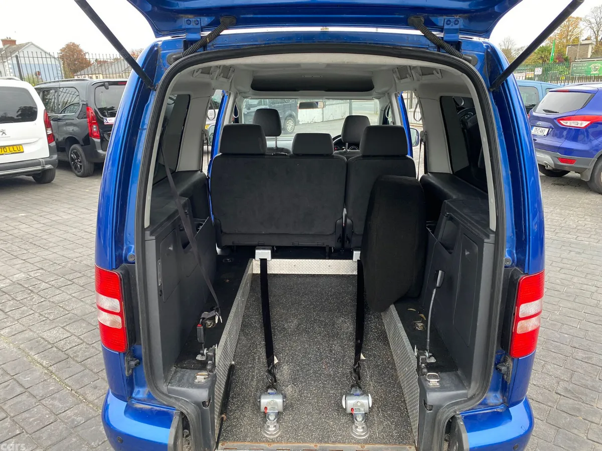 Volkswagen Caddy Maxi Life MPV, Diesel, 2015, Blue