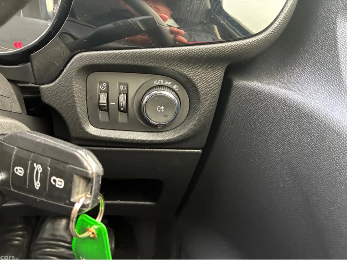 Opel Corsa Hatchback, Petrol, 2023, Blue