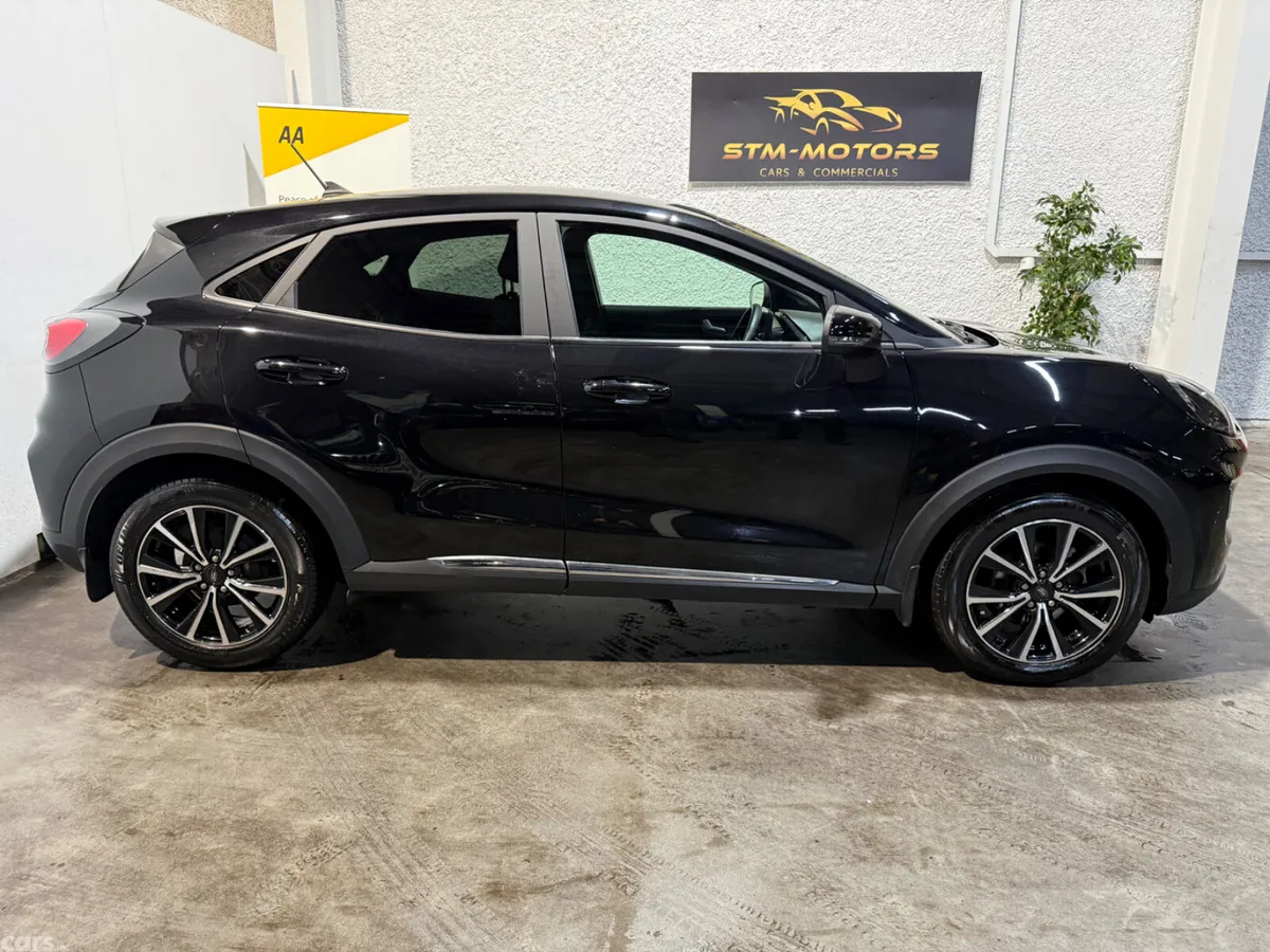 Ford Puma MPV, Petrol, 2021, Black