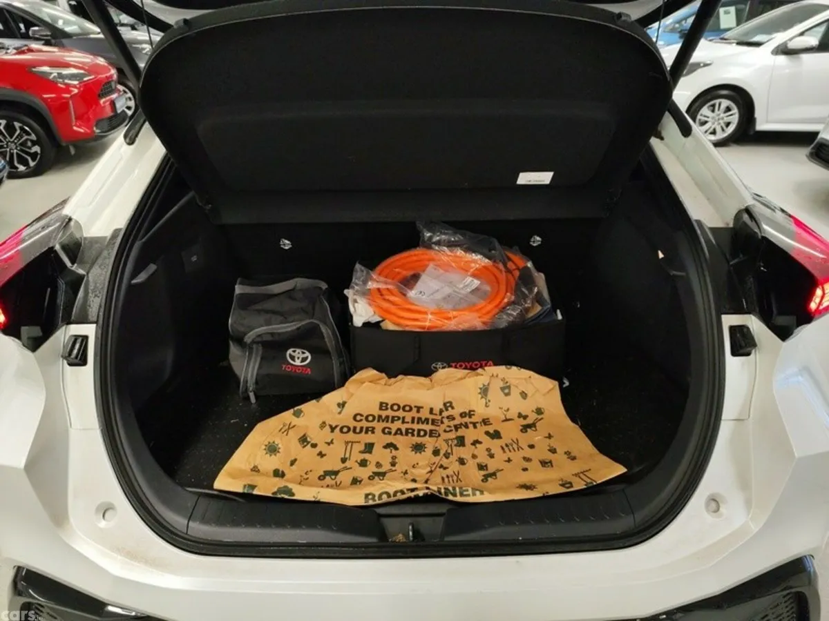 Toyota C-HR Hatchback, Petrol Plug-in Hybrid, 2025, White