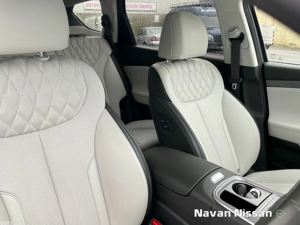 Hyundai Santa Fe SUV, Petrol Plug-in Hybrid, 2022, Grey