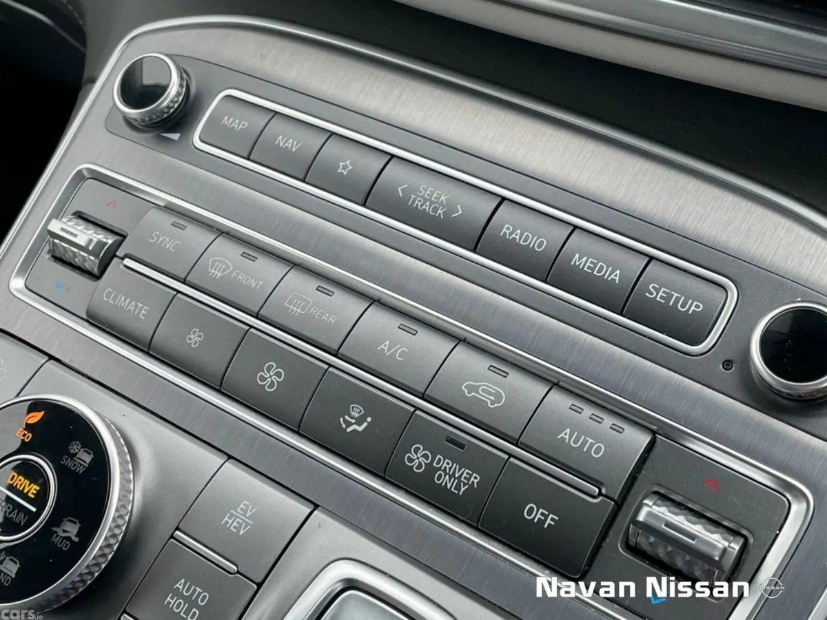 Hyundai Santa Fe SUV, Petrol Plug-in Hybrid, 2022, Grey