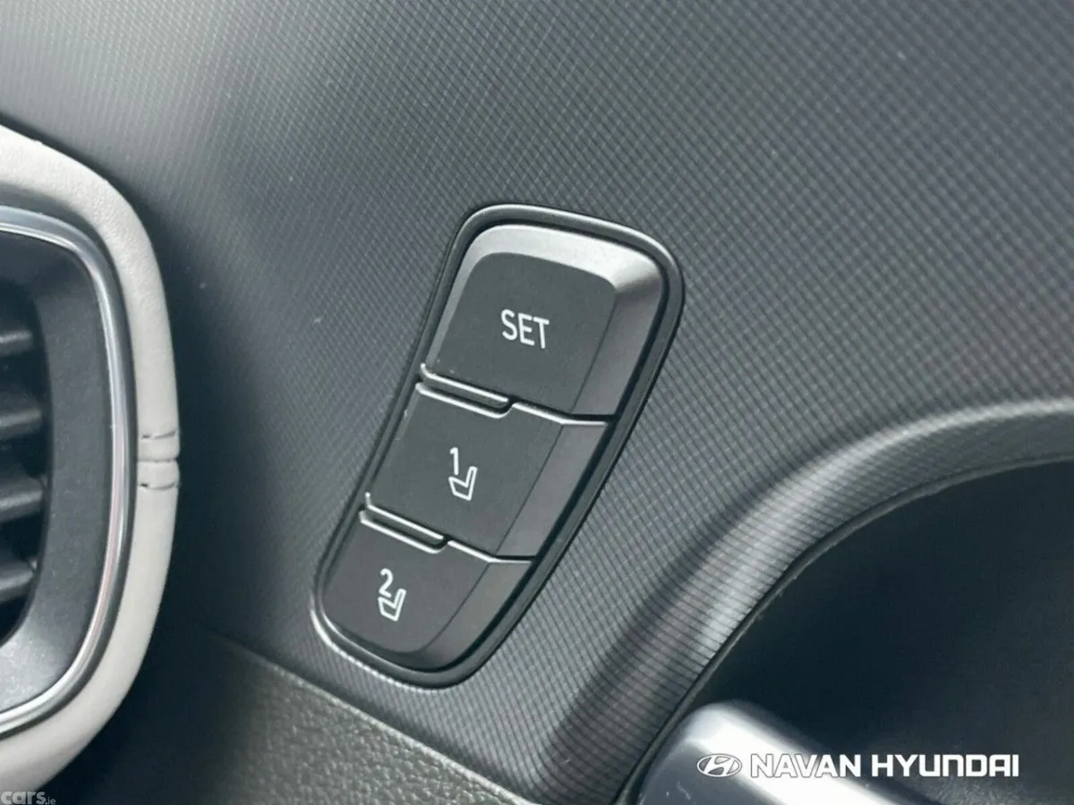 Hyundai Santa Fe SUV, Petrol Plug-in Hybrid, 2022, Grey