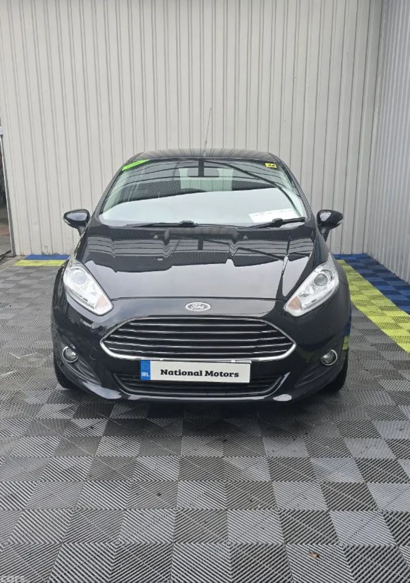 Ford Fiesta Hatchback, Petrol, 2017, Black
