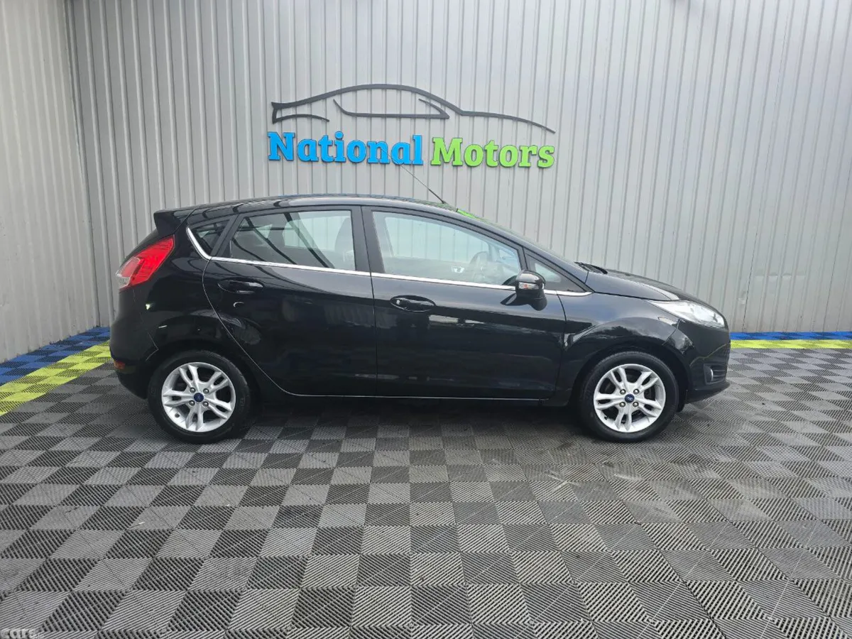 Ford Fiesta Hatchback, Petrol, 2017, Black