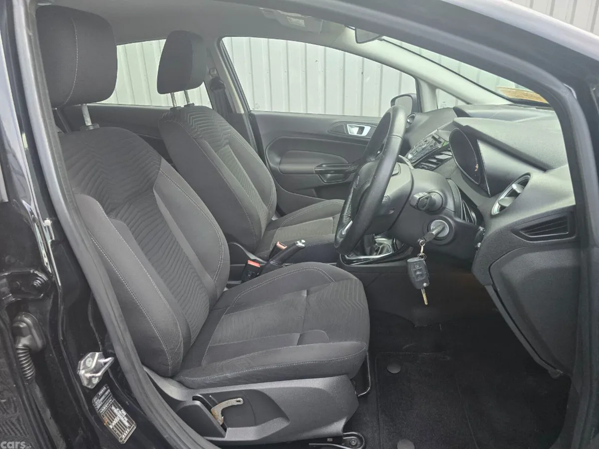Ford Fiesta Hatchback, Petrol, 2017, Black