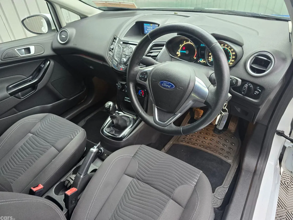 Ford Fiesta Hatchback, Petrol, 2016, White