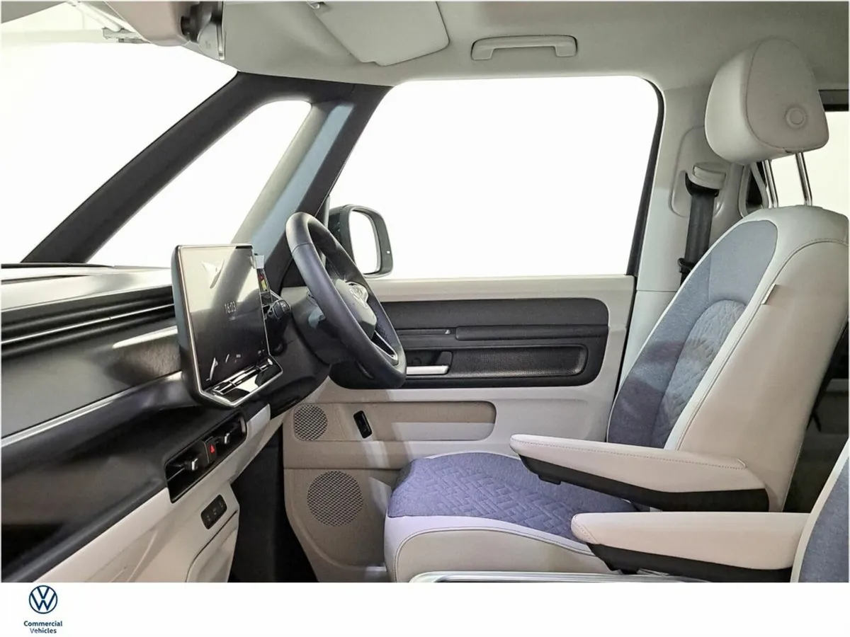 Volkswagen ID.Buzz MPV, Electric, 2026, Blue