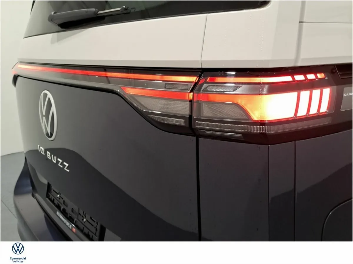 Volkswagen ID.Buzz MPV, Electric, 2026, Blue
