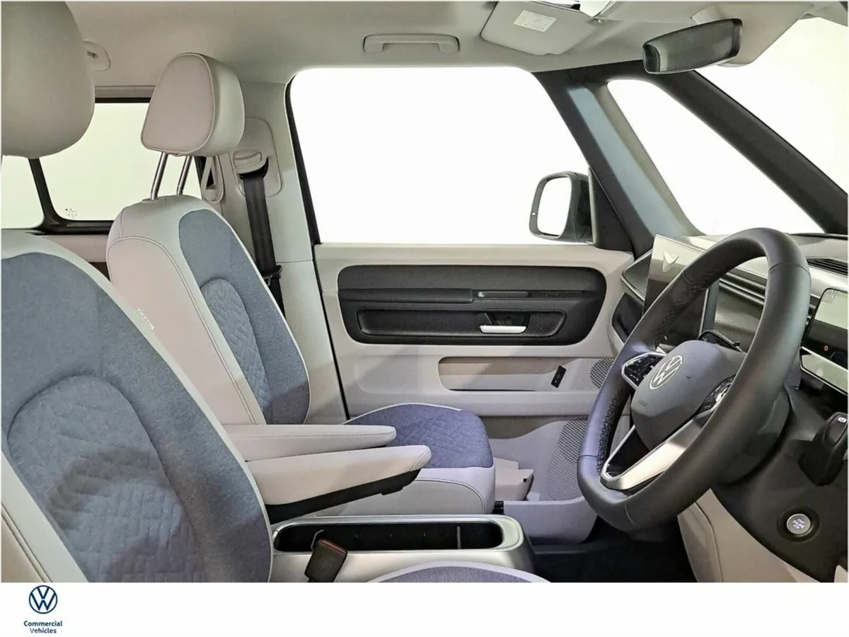 Volkswagen ID.Buzz MPV, Electric, 2026, Blue