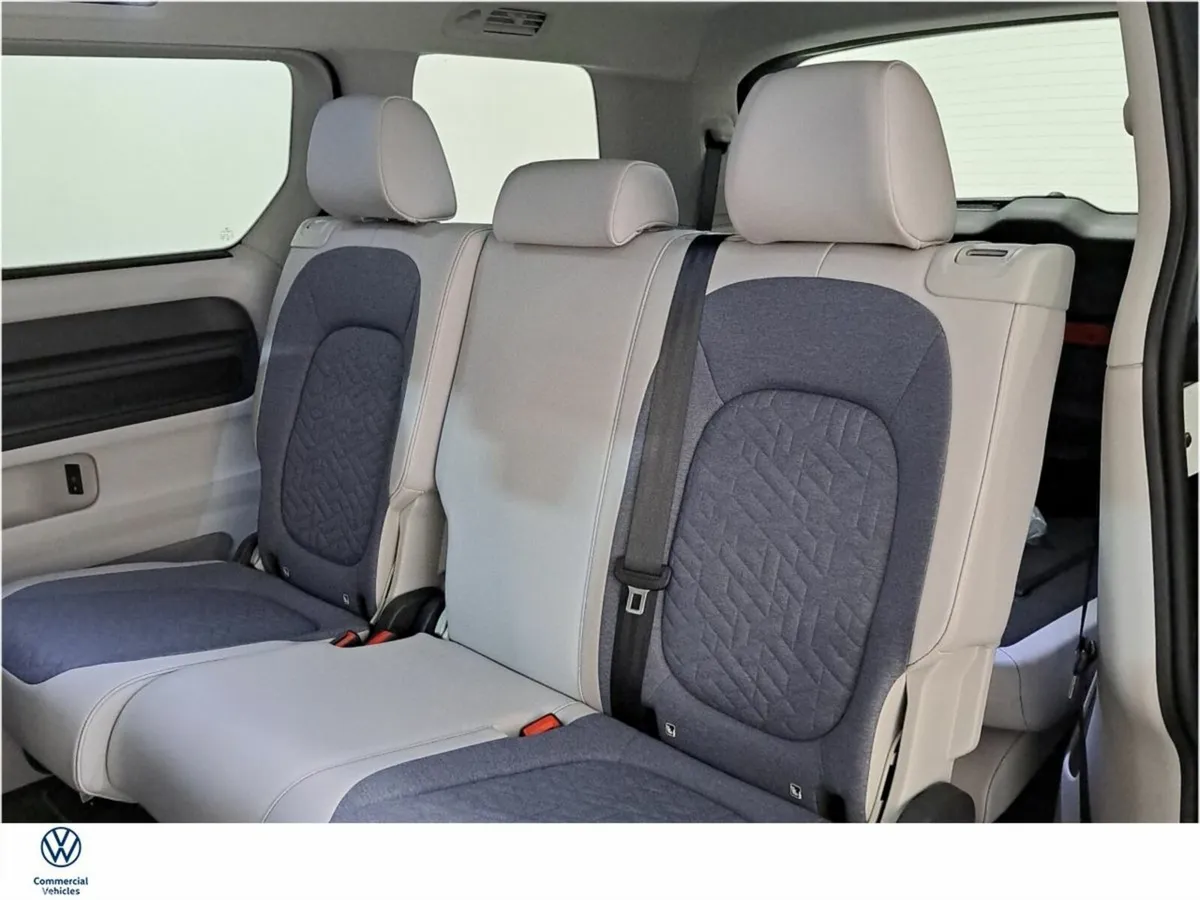 Volkswagen ID.Buzz MPV, Electric, 2026, Blue