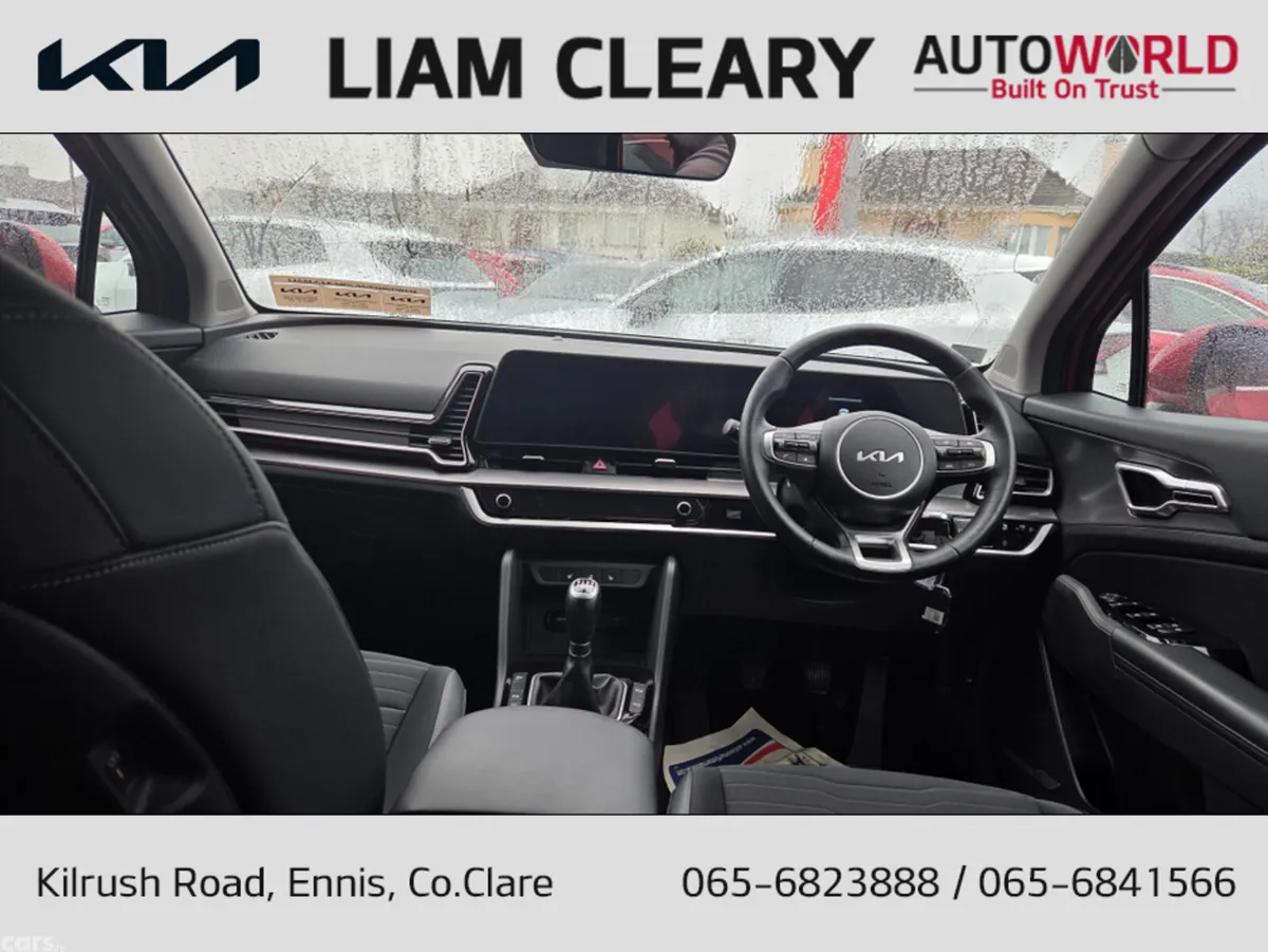 Kia Sportage MPV, Diesel Hybrid, 2024, Red