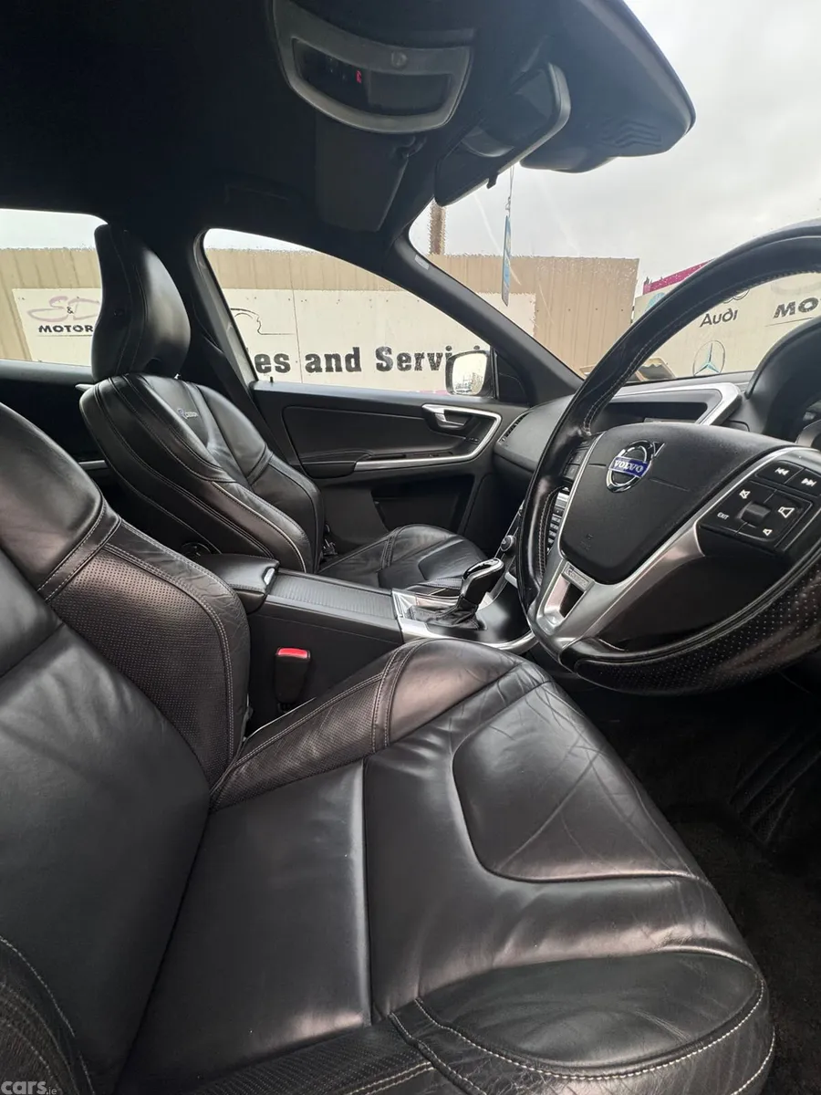 Volvo XC60 SUV, Diesel, 2014, White