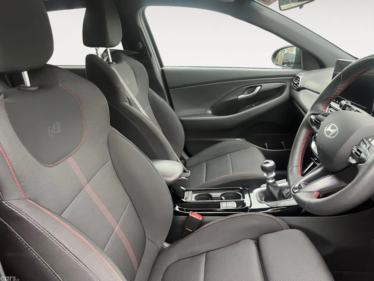 Hyundai i30 Hatchback, Petrol, 2025, Green
