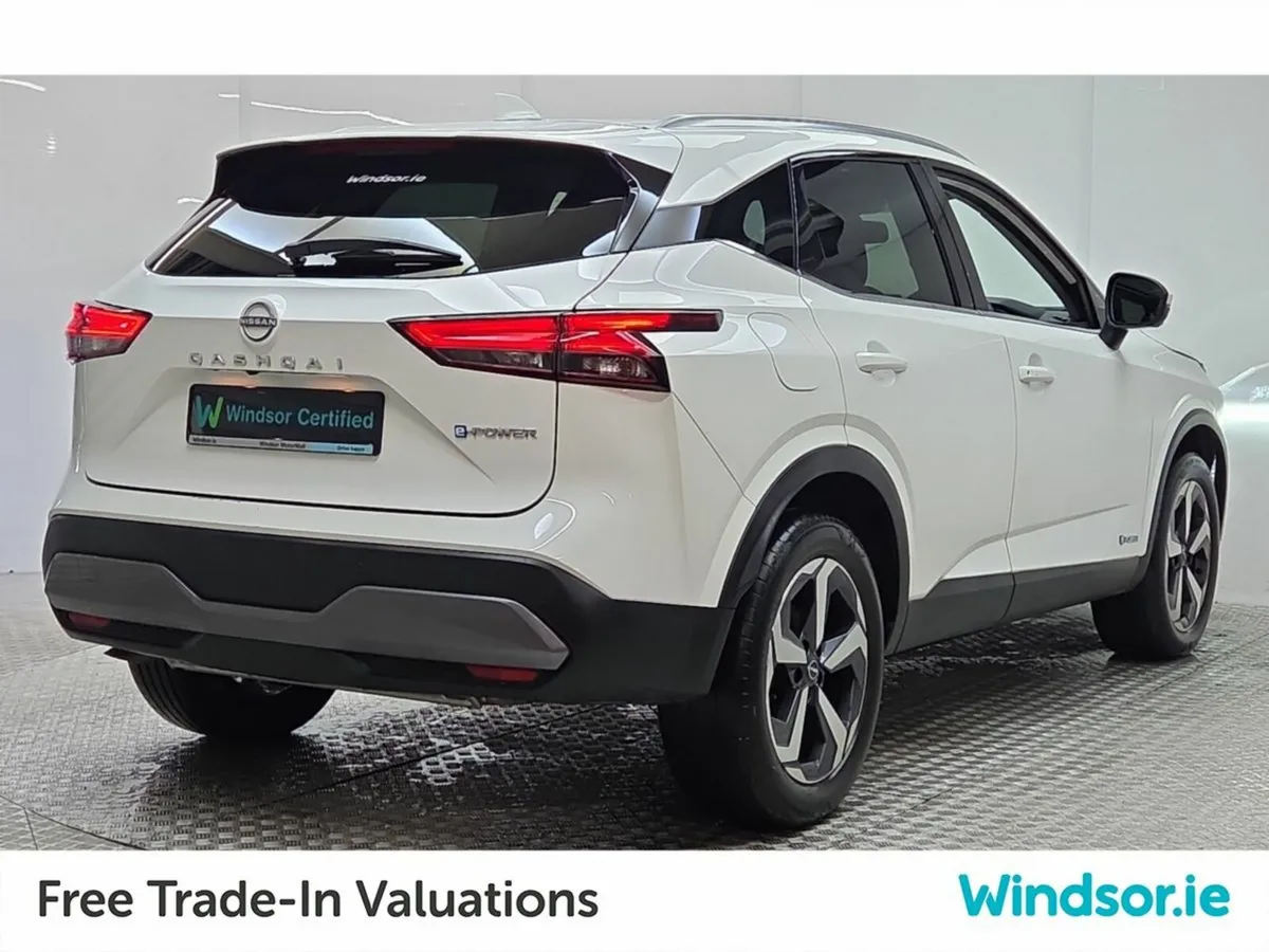 Nissan Qashqai MPV, Petrol Hybrid, 2024, White