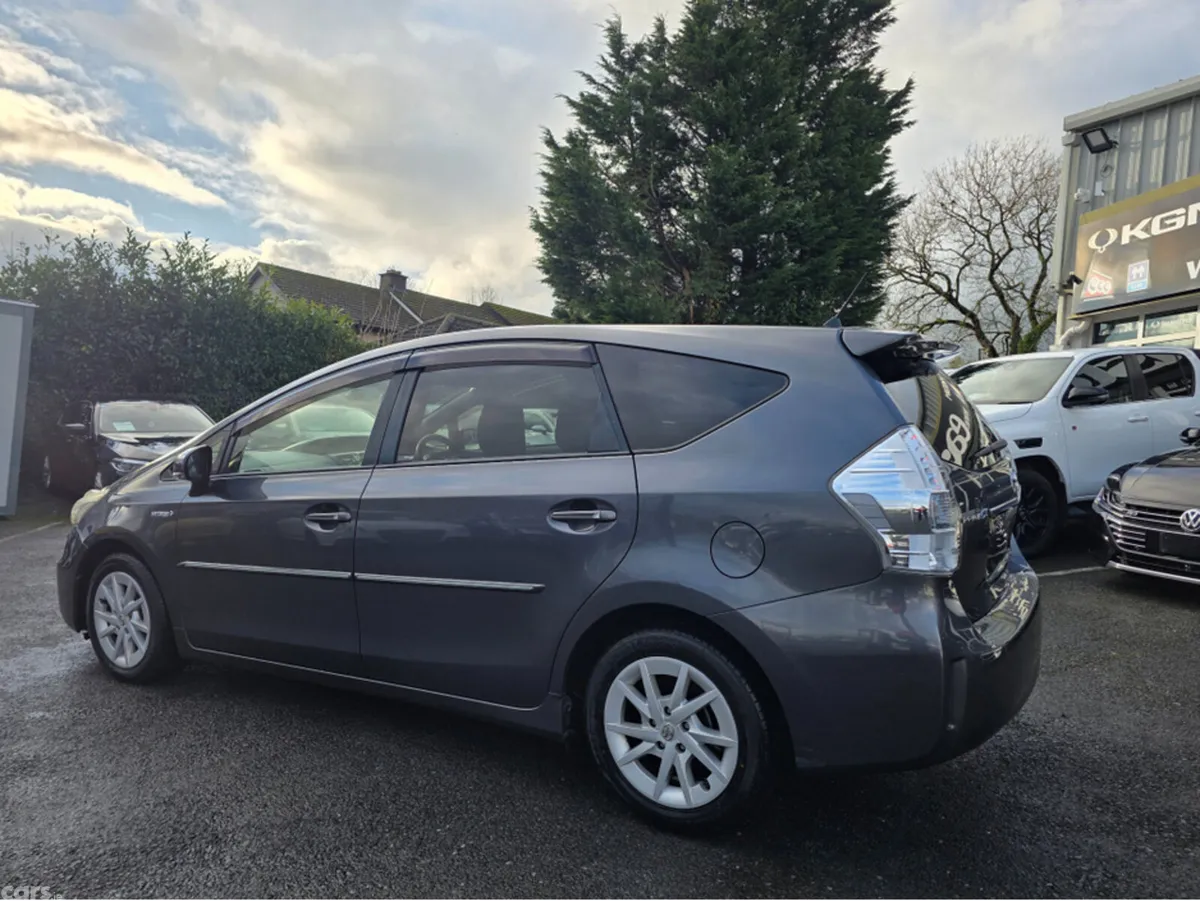 Toyota Prius MPV, Petrol Hybrid, 2012, Grey