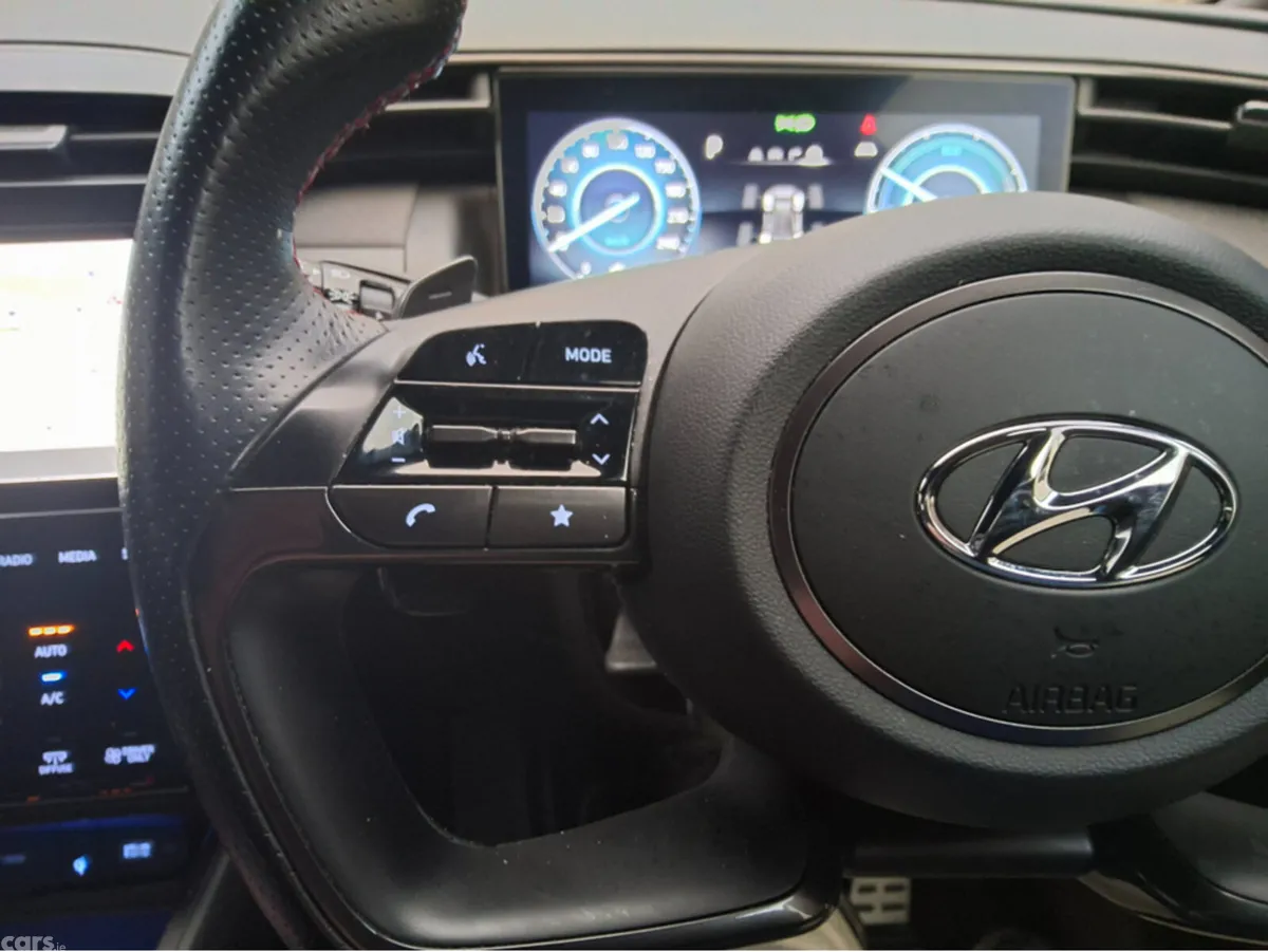 Hyundai Tucson SUV, Petrol Plug-in Hybrid, 2024, Black