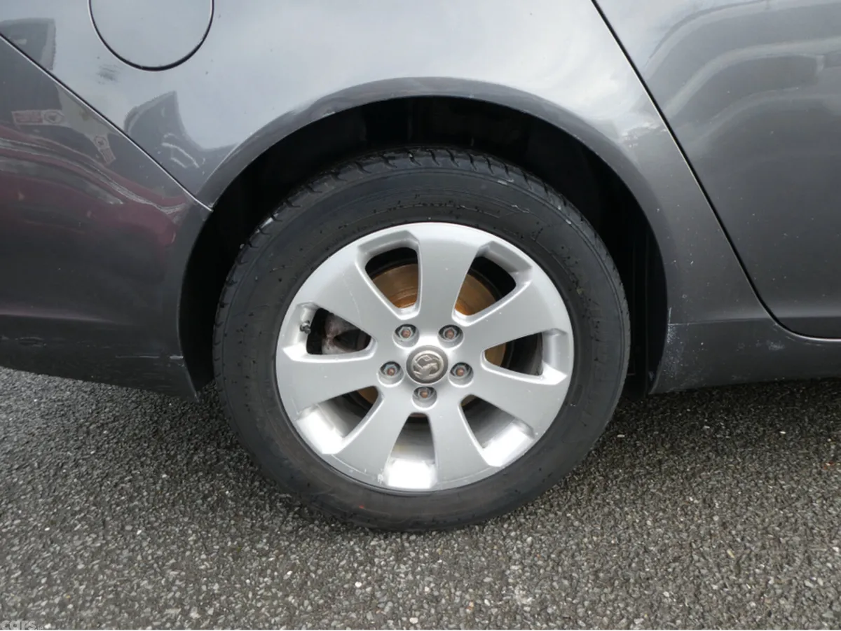 Opel Insignia Hatchback, Diesel, 2012, Grey