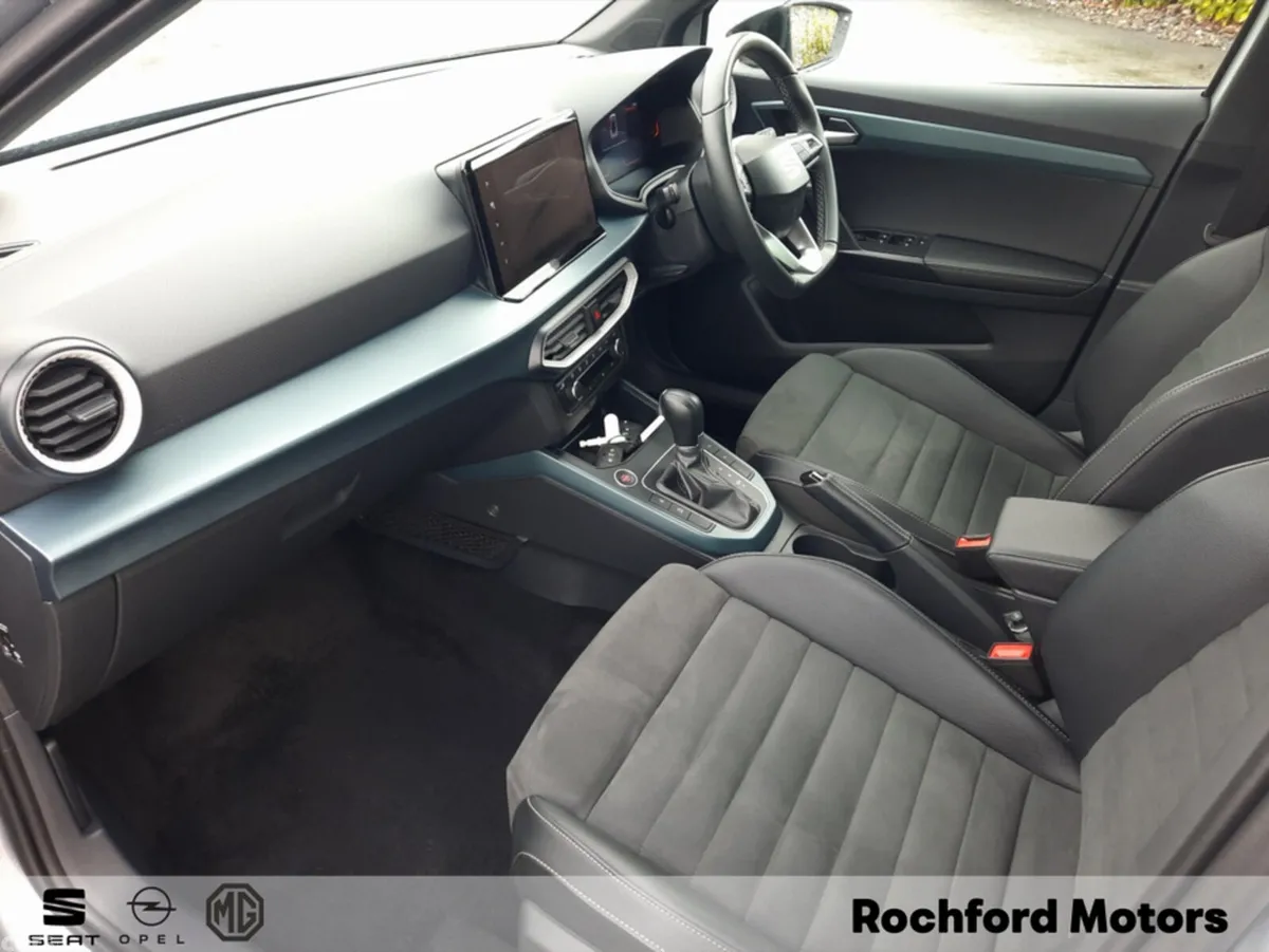 SEAT Arona Hatchback, Petrol, 2024, Grey