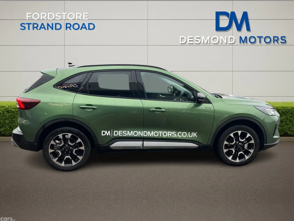 Ford Kuga SUV, Petrol Hybrid, 2025, Green