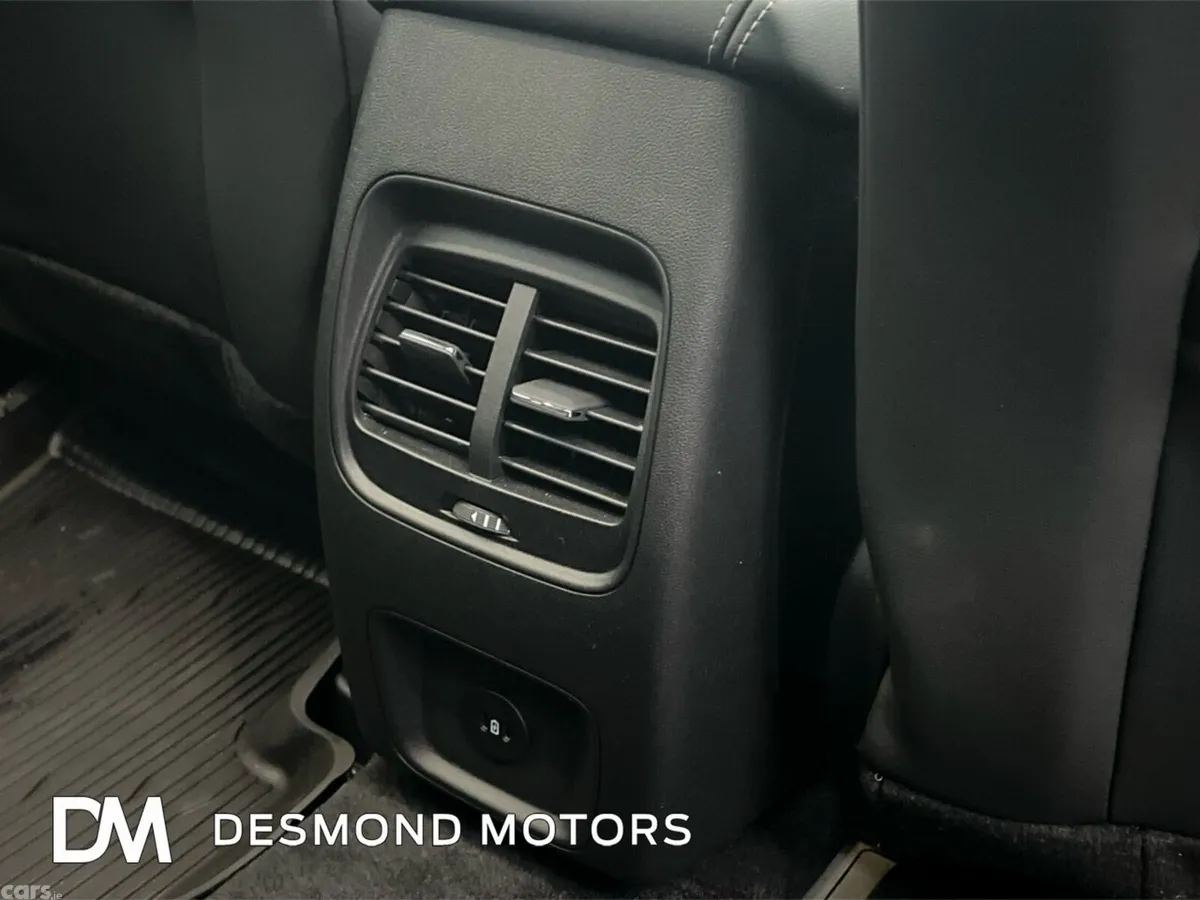 Ford Kuga SUV, Petrol Hybrid, 2025, Green