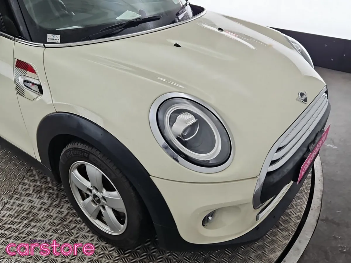 Mini Cooper Hatchback, Petrol, 2020, White
