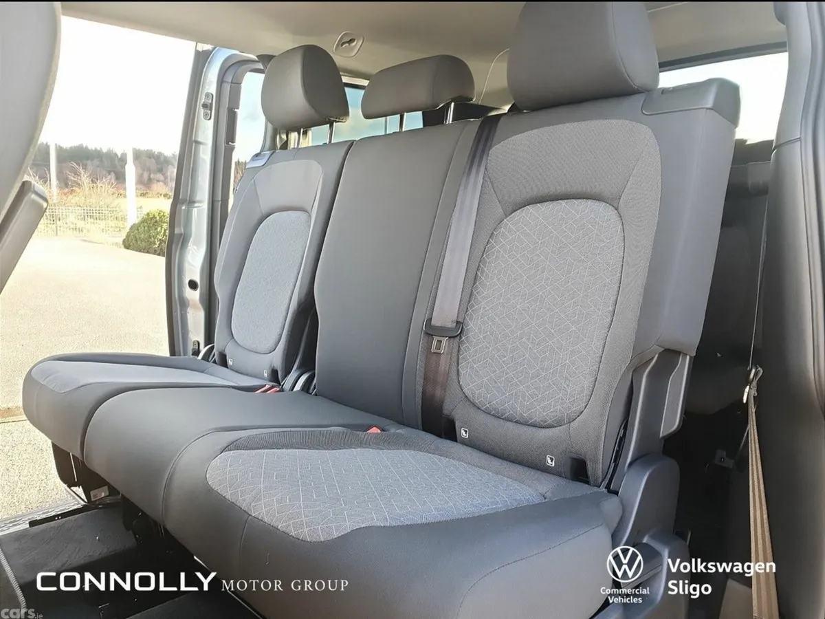 Volkswagen ID.Buzz MPV, Electric, 2025, Silver
