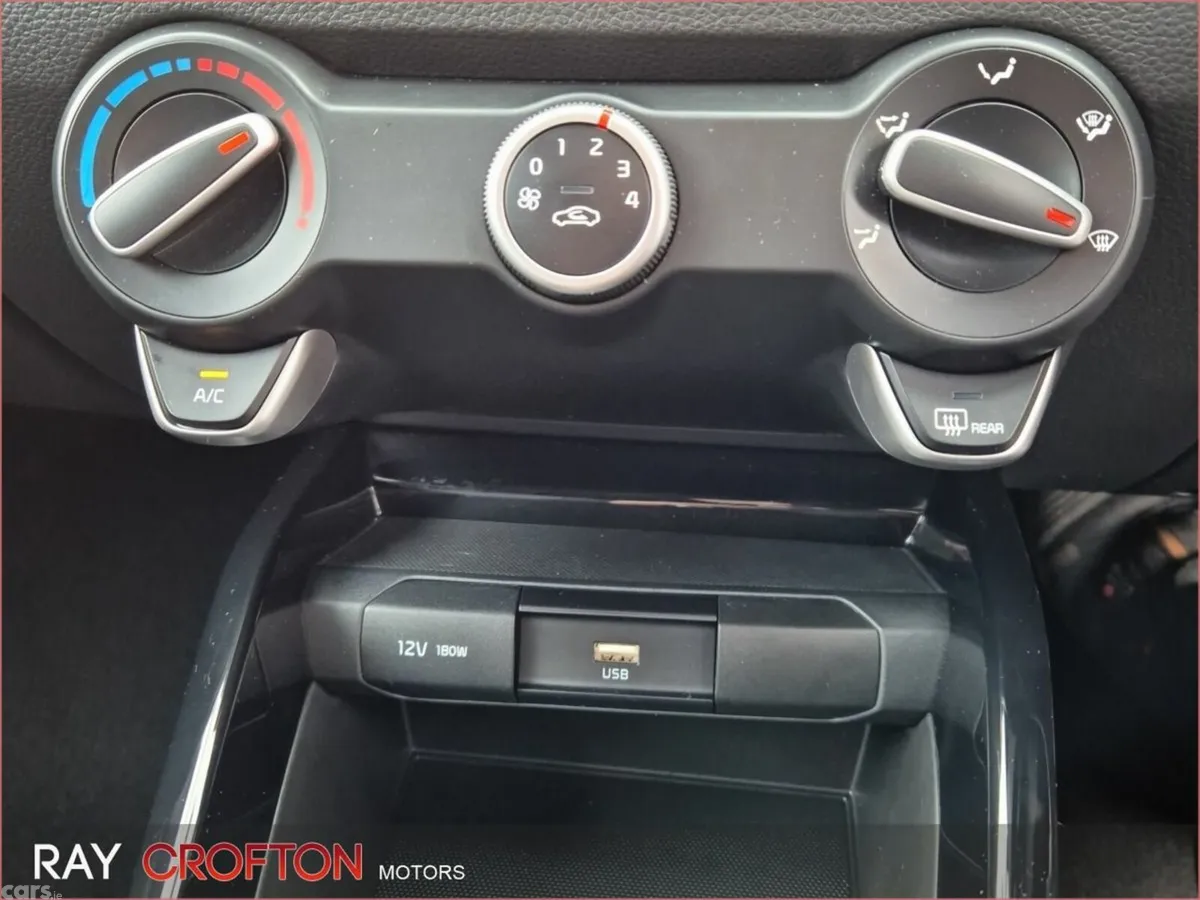 Kia Stonic Estate, Petrol, 2025, Red