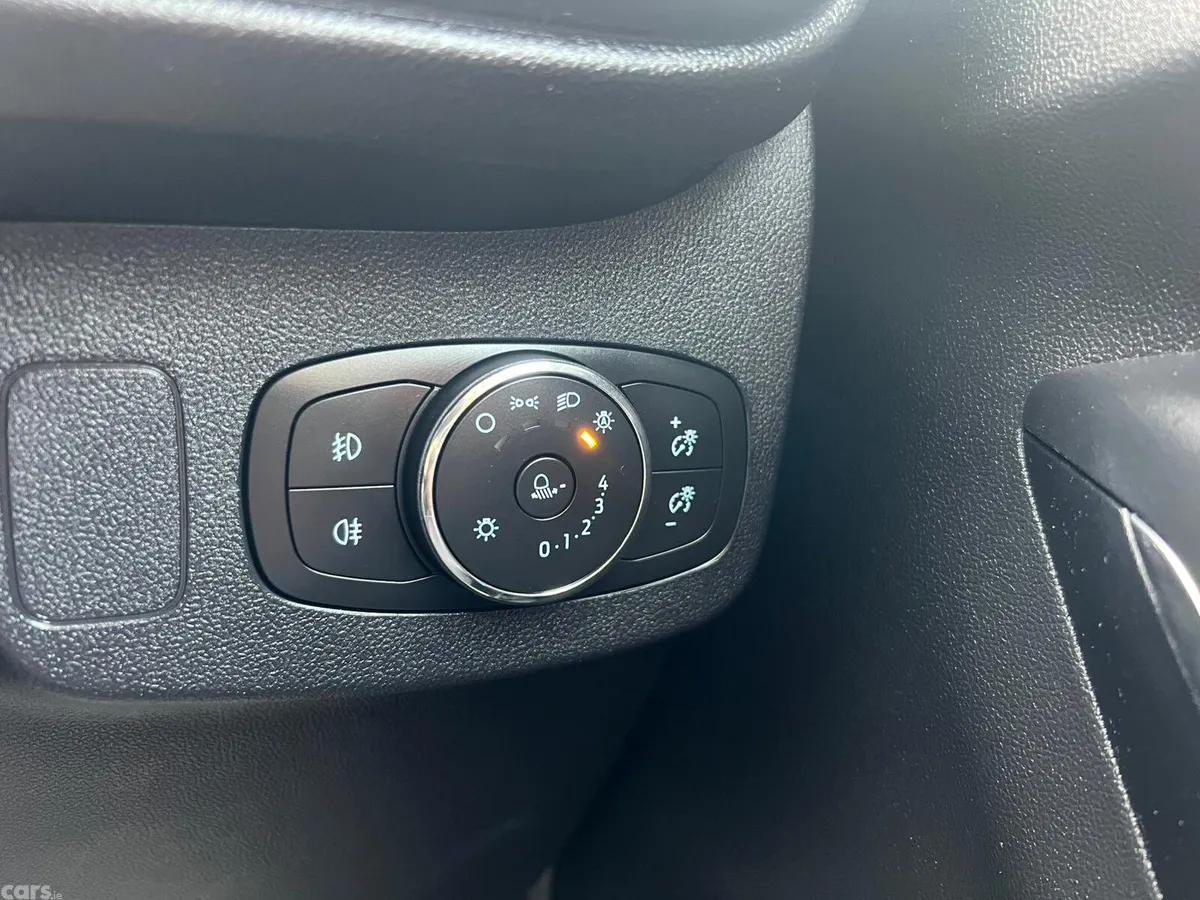 Ford Puma MPV, Petrol, 2024, Blue