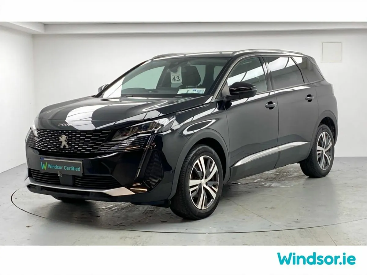 Peugeot 5008 MPV, Petrol, 2023, Black