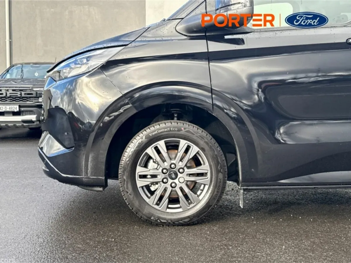 Ford Tourneo Custom MPV, Electric, 2026, Black