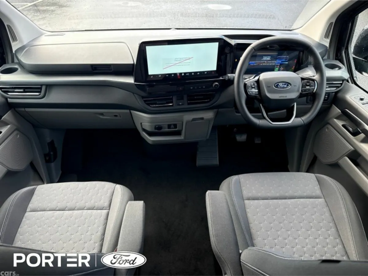 Ford Tourneo Custom MPV, Electric, 2026, Black