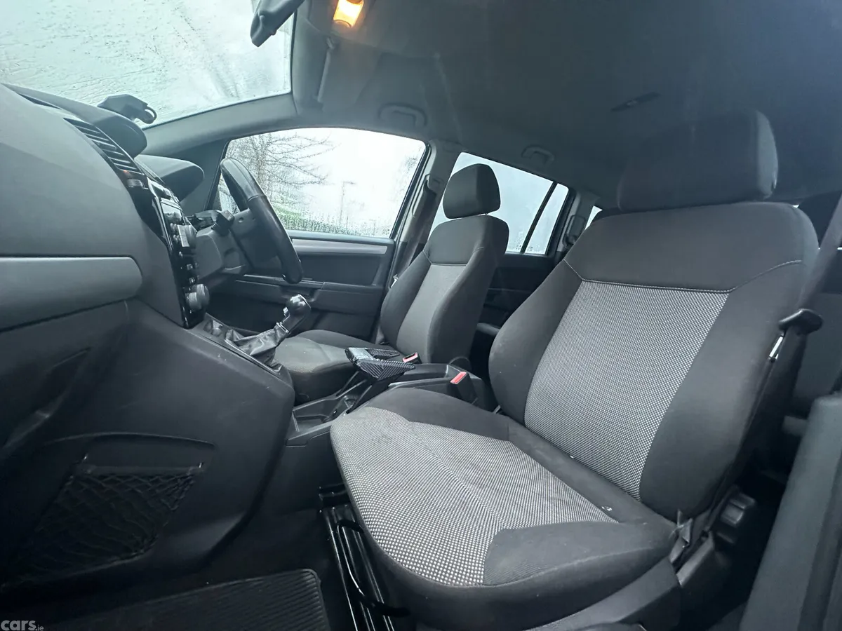 Vauxhall Zafira MPV, Diesel, 2013, Grey