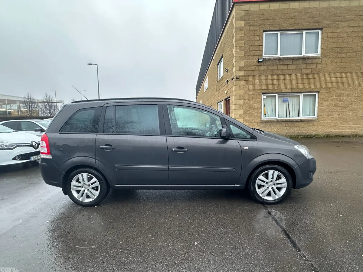 Vauxhall Zafira MPV, Diesel, 2013, Grey