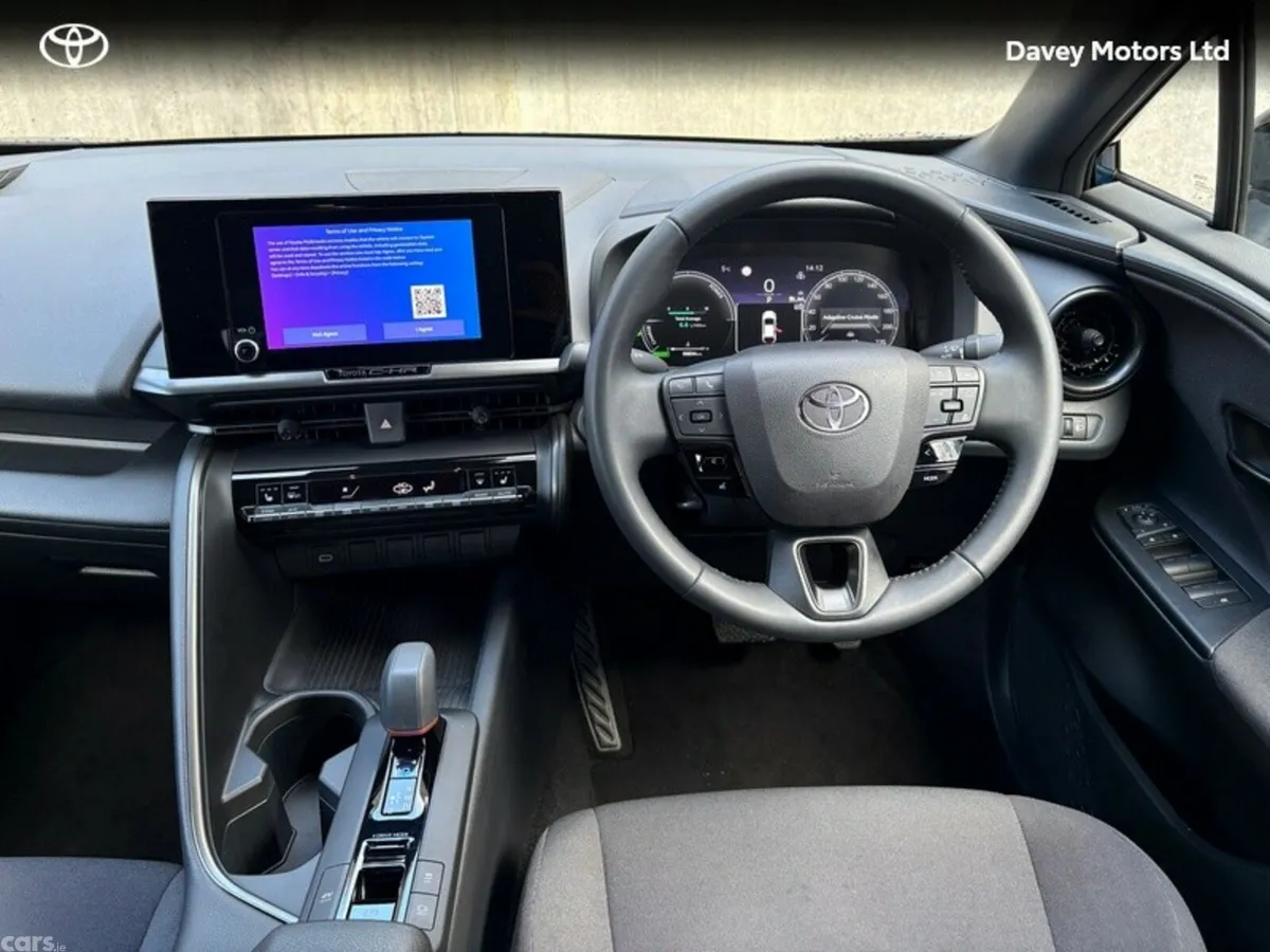 Toyota C-HR SUV, Petrol Hybrid, 2024, Blue