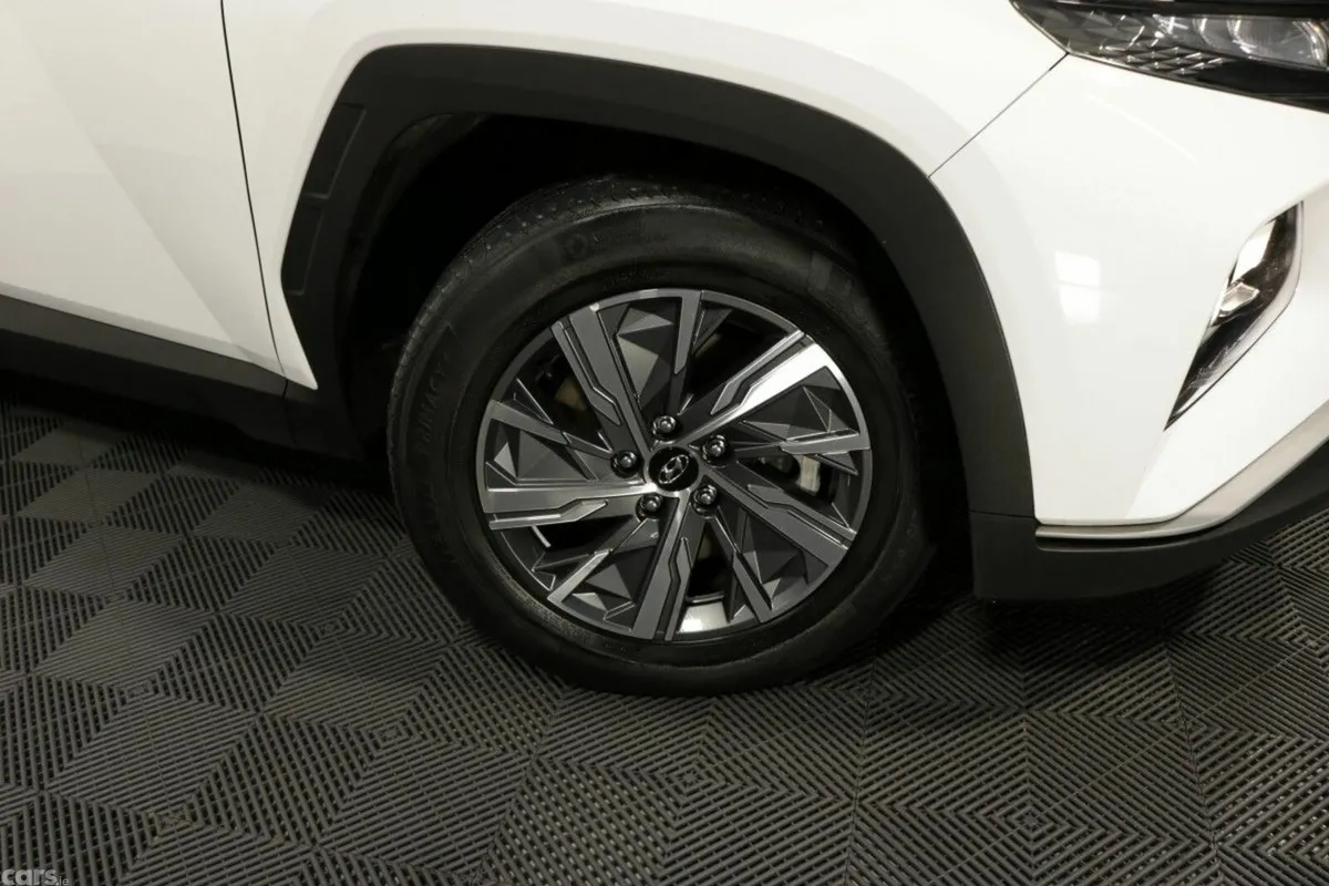 Hyundai Tucson SUV, Petrol Hybrid, 2024, White
