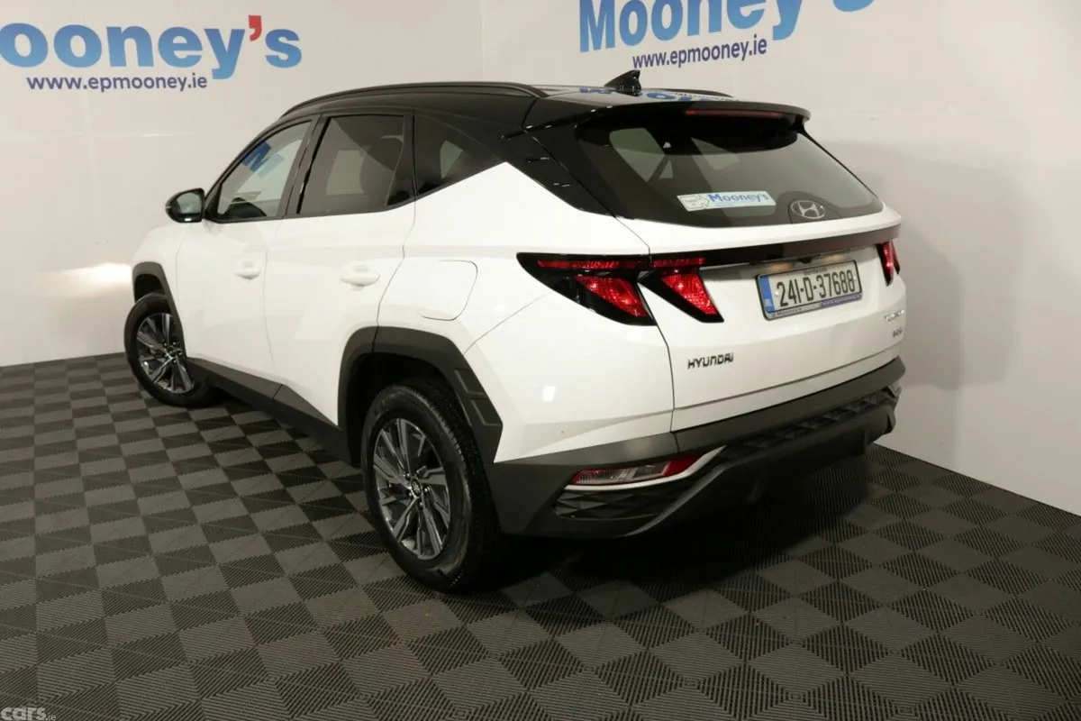 Hyundai Tucson SUV, Petrol Hybrid, 2024, White