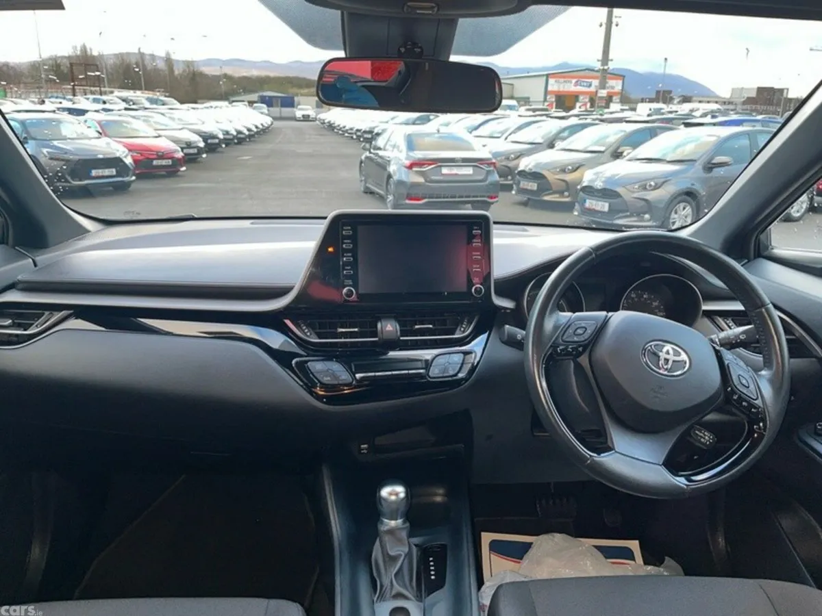 Toyota C-HR SUV, Petrol Hybrid, 2023, Grey